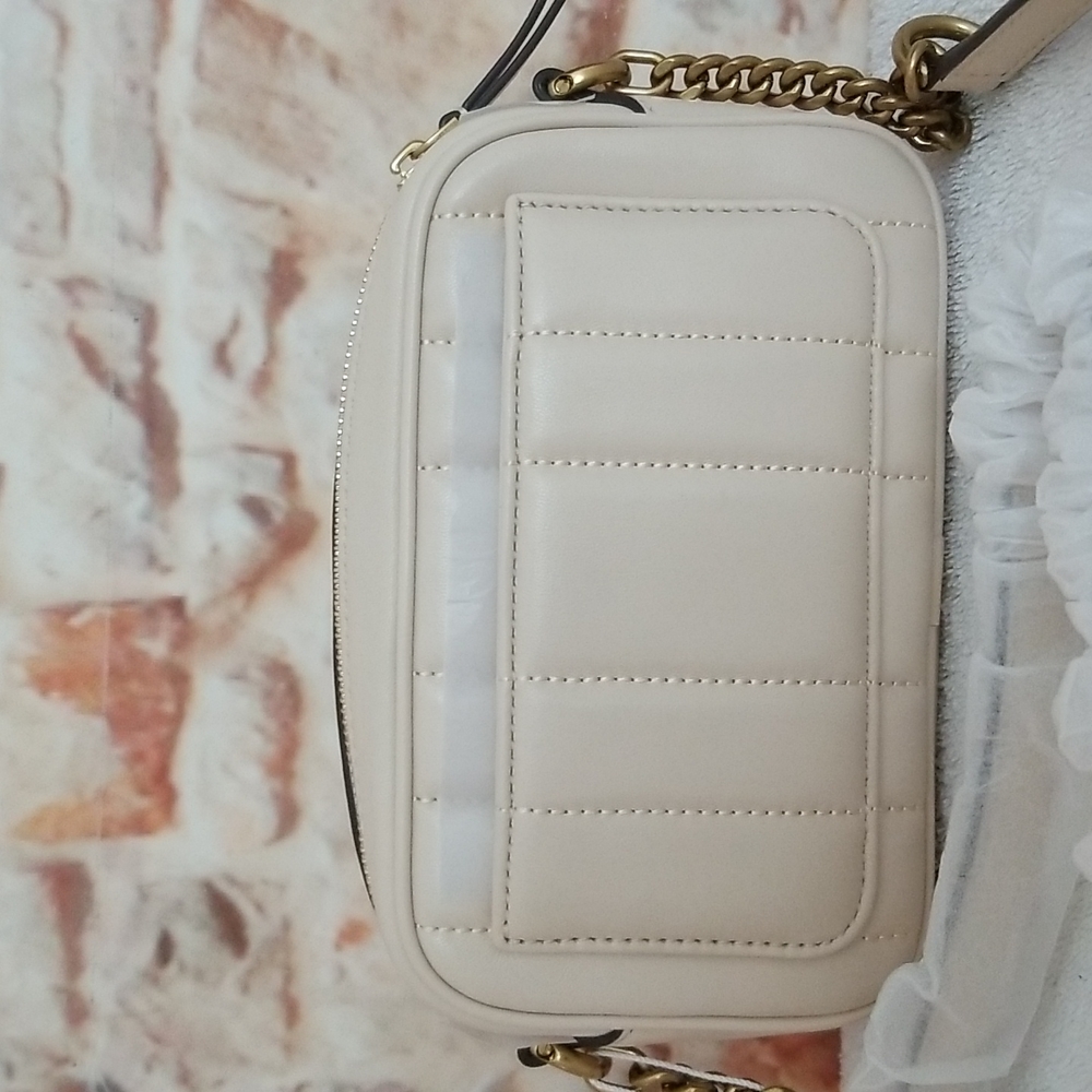 New Tory Burch Mini Kira Quilted Leather Camera Bag - Picture 5 of 14